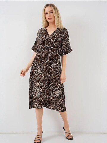 Bigdart Jurk in Bruin