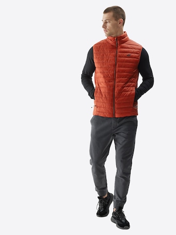 4F - Chaleco deportivo en rojo