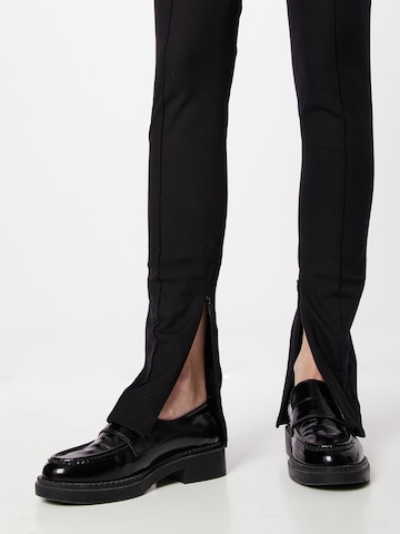 Calvin Klein Skinny Fit Панталон в черно