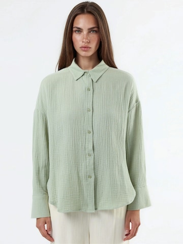 T-shirt Busem en vert : devant