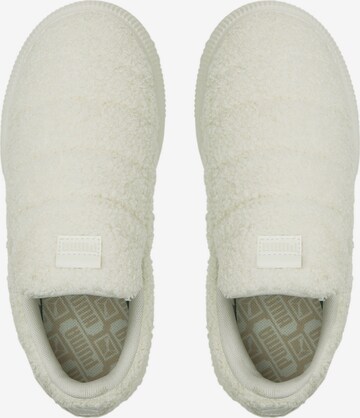 Scarpa slip-on 'Suede Mayu' di PUMA in bianco