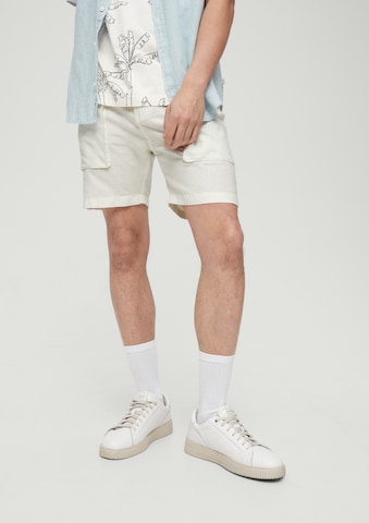 QS Regular Shorts in Beige: predná strana