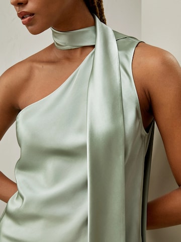 Lilysilk - Blusa 'One-Shoulder-Top mit Quastenschal' en azul