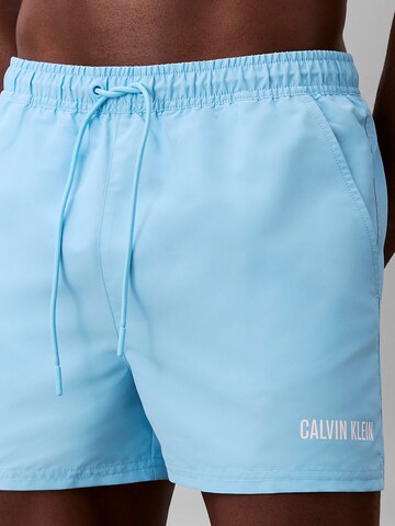 Calvin Klein Swimwear Regular Zwemshorts 'Intense Power' in Blauw
