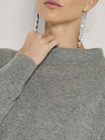Pull-over MADELEINE en gris