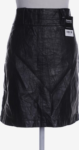 Soccx Skirt in L in Black: front