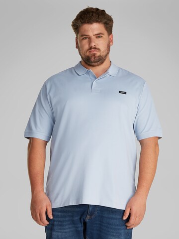 Calvin Klein Big & Tall Μπλουζάκι σε μπλε: μπροστά