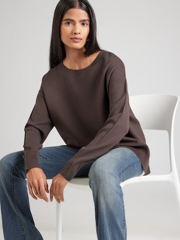 COMMA Pulover | rjava barva: sprednja stran