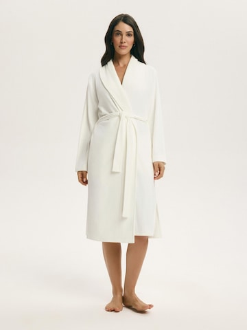 ESOTIQ Bademantel kurz 'Fleece-Bademantel lang mit Schalkragen und 3/4-Arm Lilly' in Beige: Vorderseite