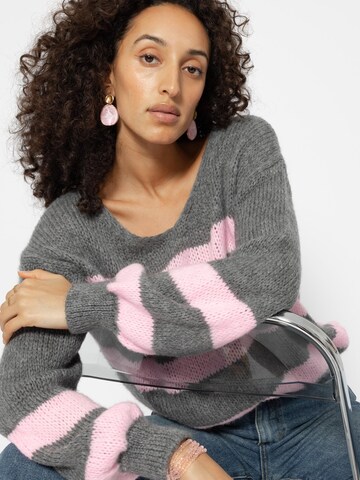 SASSYCLASSY Oversizepullover in Grau