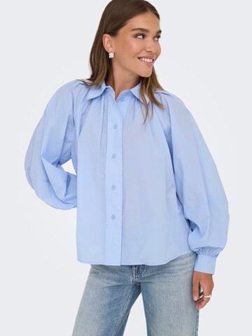 ONLY - Blusa 'ONLRiver' en azul