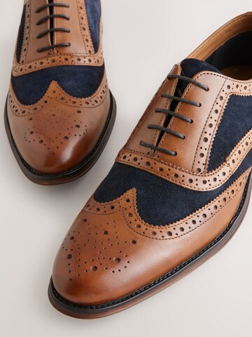 Chaussure à lacets Next en marron
