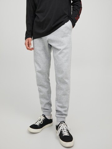 JACK & JONES - Tapered Pantalón 'WILL' en gris: frente