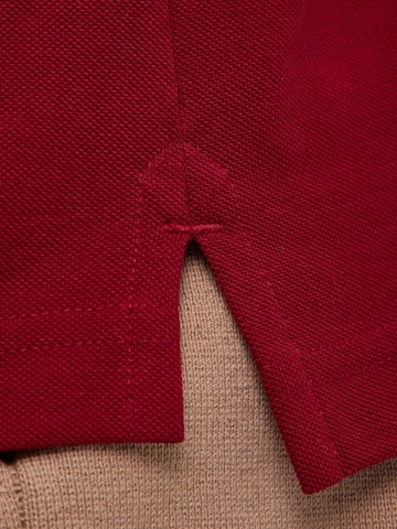 FALKE Shirt 'Essential' in Red