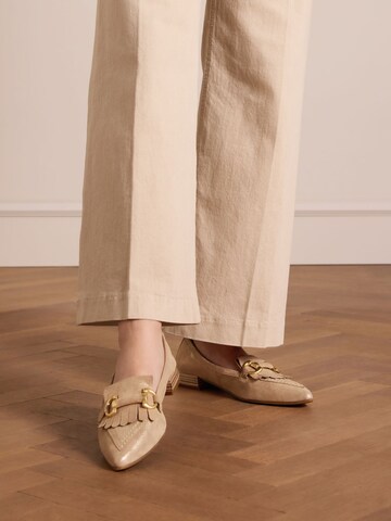 MANFIELD Loafer in Beige