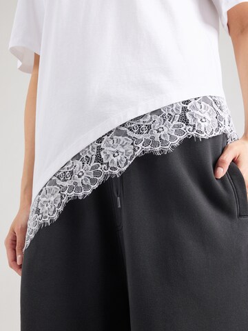 Noisy may Shirt in White