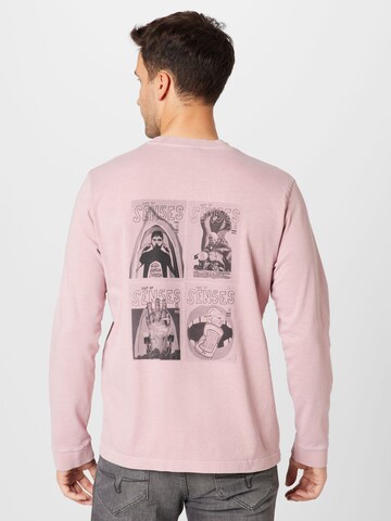 Nudie Jeans Co Bluser & t-shirts 'Rudi' i pink
