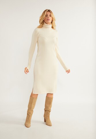 usha WHITE LABEL - Vestido de punto en blanco