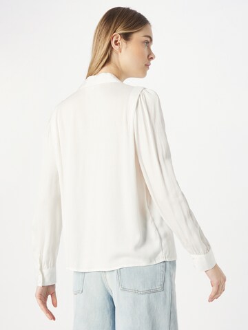 BONOBO - Blusa 'Chemise' em branco