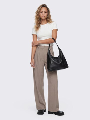 Loosefit Pantaloni con pieghe 'Elsa' di studioselect in beige