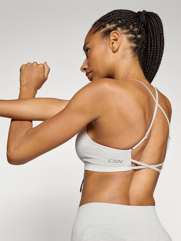Bustier Soutien-gorge de sport 'Smooth' ICANIWILL en gris