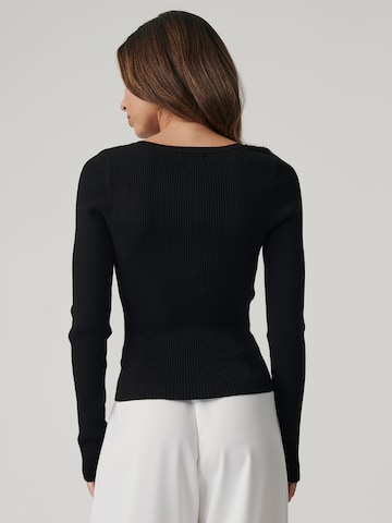 Pullover 'Lina' di St MRLO in nero: dietro