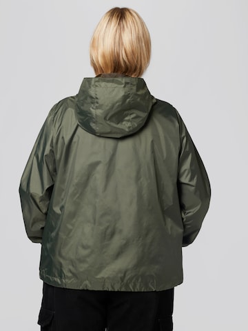 A LOT LESS Between-season jacket 'Ingrid' in Green