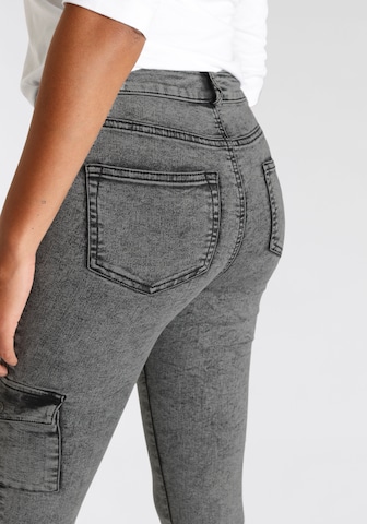 ARIZONA Skinny Jeans in Grau