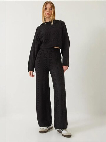 Completo pantalone di Bianco Lucci in nero