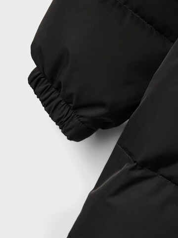 LMTD - Abrigo en negro