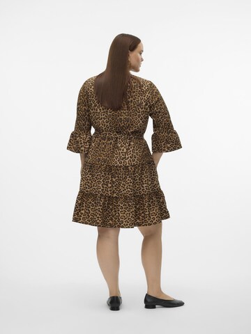 Vero Moda Curve Dress 'ZERA' in Brown