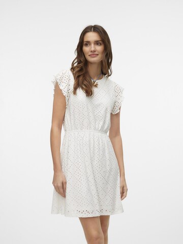 Robe VERO MODA en blanc : devant