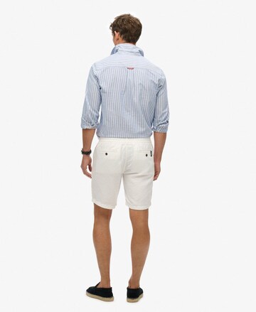 Coupe slim Pantalon chino 'The Merchant Store' Superdry en blanc