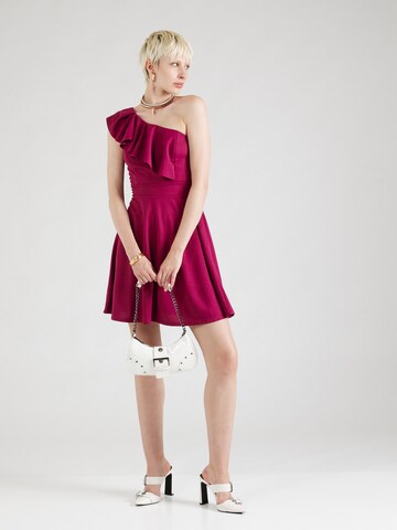 WAL G. - Vestido en rojo