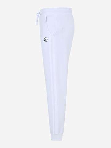 Effilé Pantalon de sport Sergio Tacchini en blanc