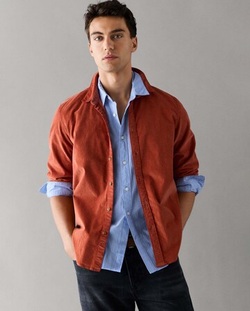 Pepe Jeans - Ajuste regular Camisa 'RIVER' en naranja: frente