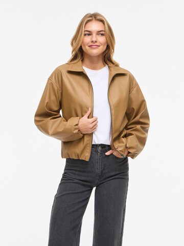 Veste mi-saison 'VIPija' VILA en marron : devant