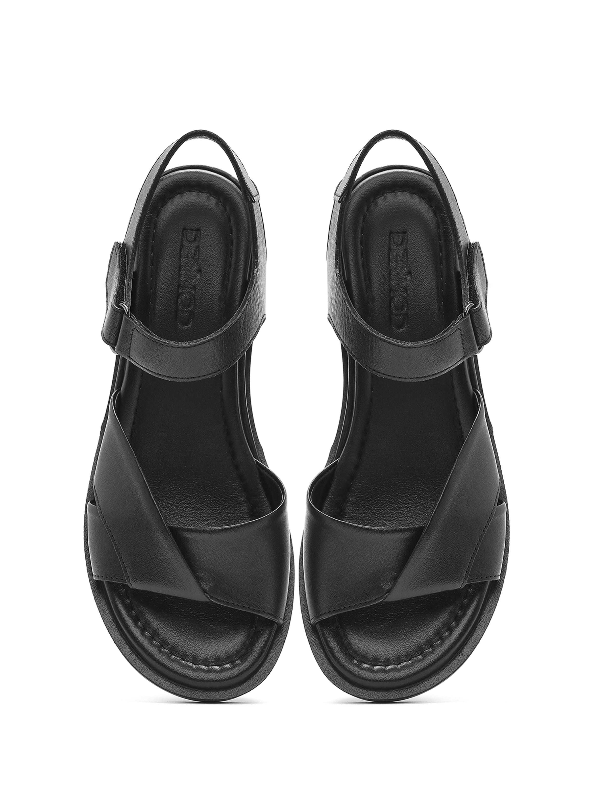 Derimod - Sandália em preto