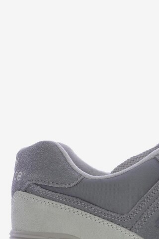 new balance Sneaker 45 in Grau