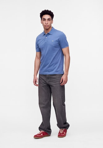 Tricou de la GANT pe albastru