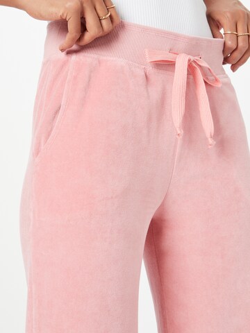 Regular Pantaloni de la Juvia pe roz