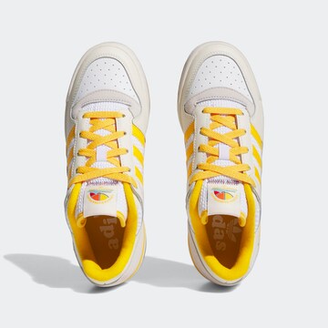 Baskets basses 'Forum Low' ADIDAS ORIGINALS en blanc