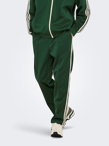 Only & Sons Regular Sportbroek 'Pantaloni' in Groen: voorkant