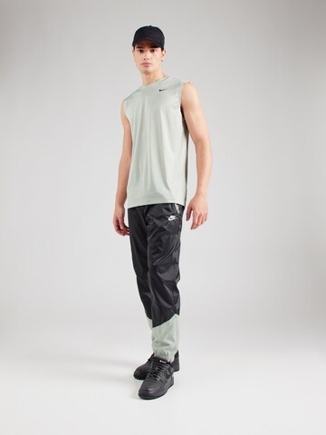 NIKE Funktionsshirt 'RESET' in Grün