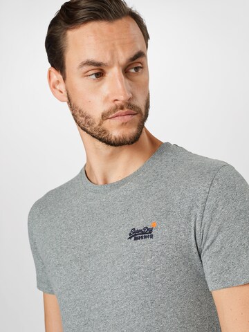 Superdry Regular Fit T-Shirt in Grau