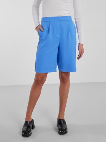 PIECES Loose fit Pleat-front trousers 'TALLY' in Blue