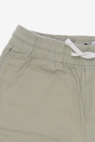 WEEKDAY Shorts in 31-32 in Green