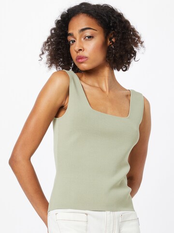 Top in maglia di s.Oliver BLACK LABEL in verde: frontale