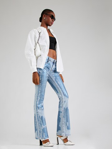 Flared Jeans '1969 D-EBBEY-S4' di DIESEL in blu