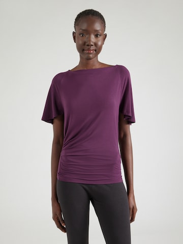 CURARE Yogawear Λειτουργικό μπλουζάκι σε λιλά: μπροστά